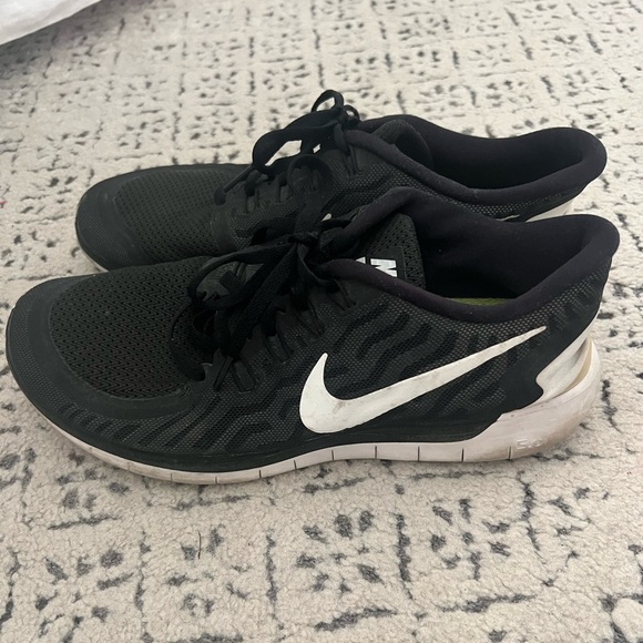 Nike Free 5.0 Sneakers - Picture 1 of 5